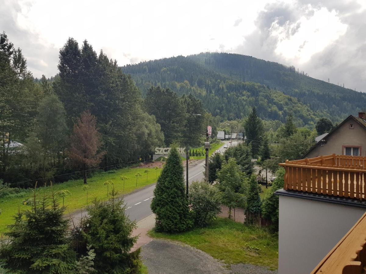 Willa Beskid Szczyrk Esterno foto